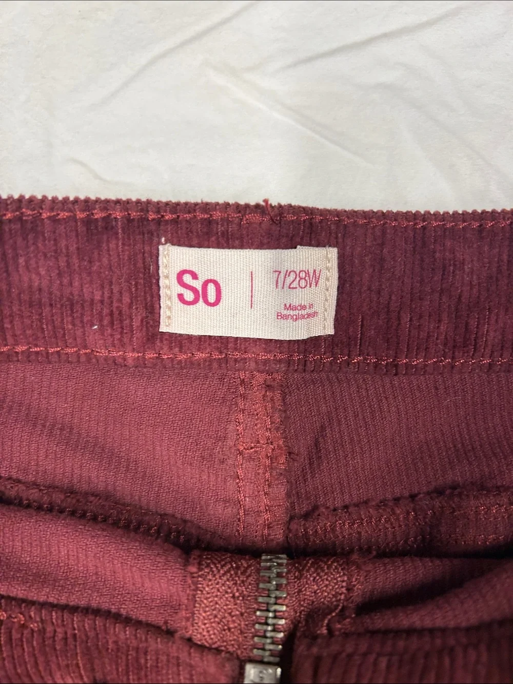 SO Corduroy Mini Skirt Burgundy Zip Front Ring Pull Sz 7 / 28W